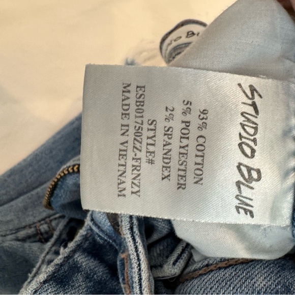 Classic Light Blue Distressed Ankle Jeans - Picture 5 of 5